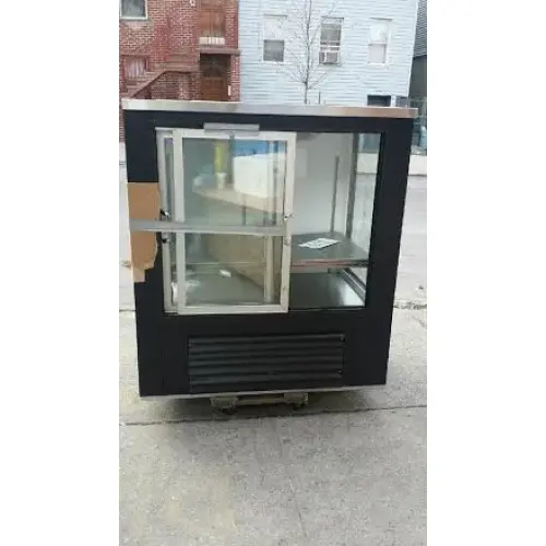 Universal Coolers BD48SC - 48" Bakery Display Case