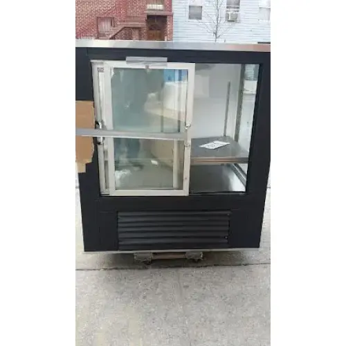 Universal Coolers BD54SC - 54" Bakery Display Case