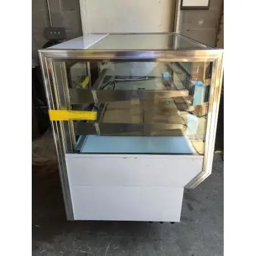 Leader CBK48-D - 48" Dry Bakery Display Case - Counter Height