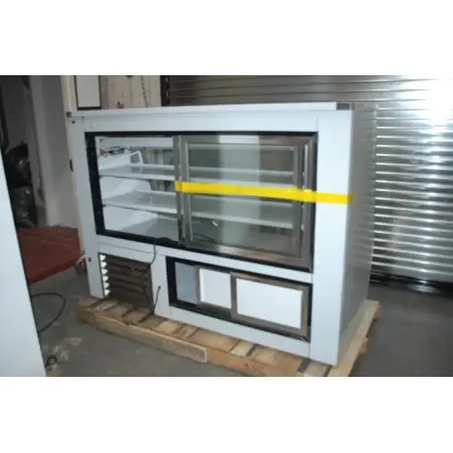 Leader HDL60M - 60" Refrigerated Raw Meat Display Case - Double Duty